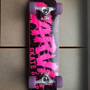 Skateboard/Longboard Cruiser - New